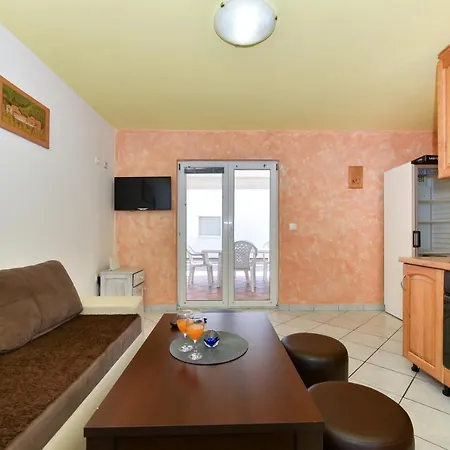 Krepo Ferienhaus Vir